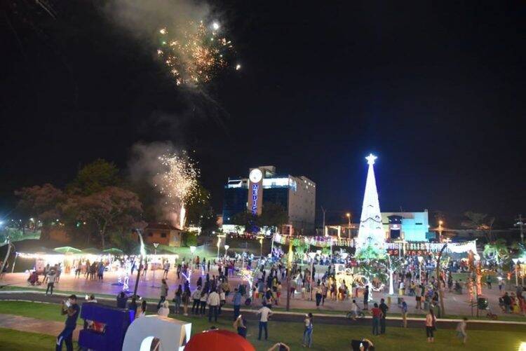 Cidade do Leste se “veste” para o Natal ressaltando a cultura paraguaia
