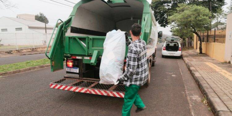 Coleta Seletiva chega a 100% da área urbana residencial de Foz