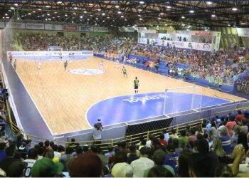 Foz Cataratas faz treino aberto a torcida e amplia atendimento da bilheteria nesta sexta