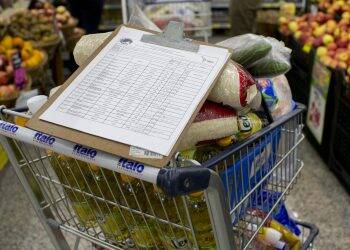 Preços de produtos para a ceia de Natal variam até 188% em Foz do Iguaçu