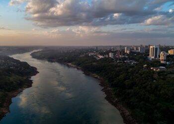 Previsão é de 50mm de chuva nesta segunda-feira, 16, em Foz