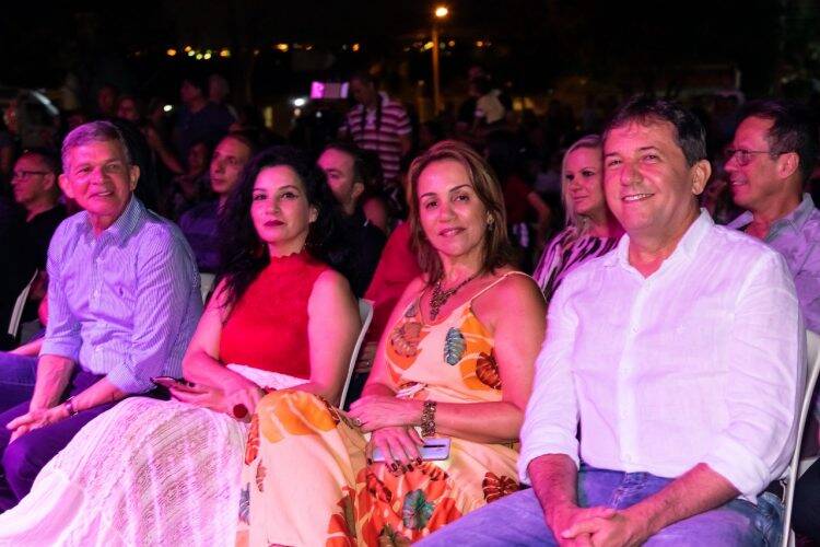 O Natal está no ar: sonho e magia iluminaram a noite de sábado (14) no Gramadão