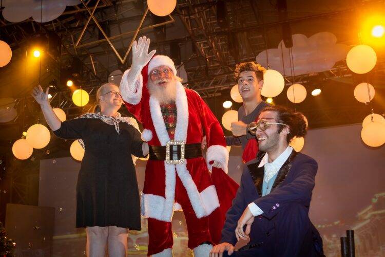 O Natal está no ar: sonho e magia iluminaram a noite de sábado (14) no Gramadão