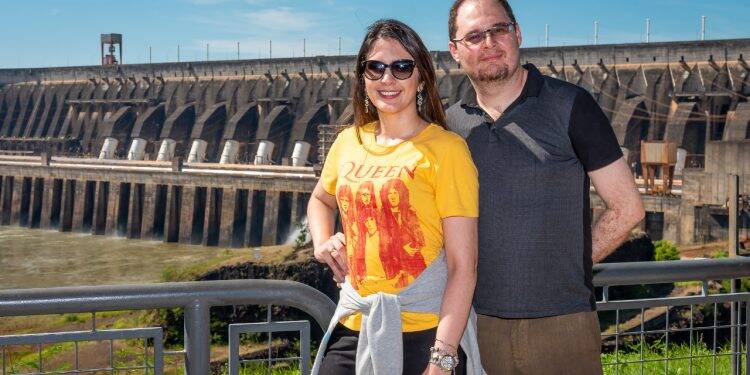 Usina de Itaipu bate recorde de turistas dois dias antes do final do ano
