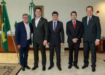 Governador nomeia novos reitores da Unioeste e Unicentro