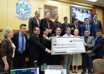 Câmara devolve para a prefeitura R$ 5,2 milhões economizados neste ano