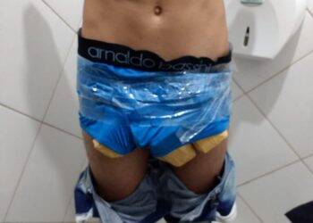 Rapaz é preso com mais de 700 gramas de cocaína na cueca