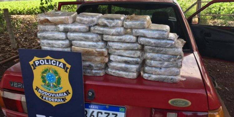 PRF apreende 30 quilos de crack em Santa Terezinha de Itaipu