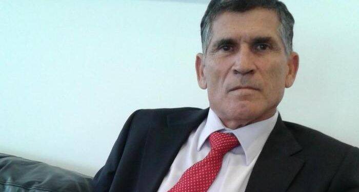 Mensagens que levaram Bolsonaro demitir ministro Santos Cruz eram falsas, diz PF