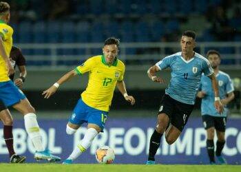 Iguaçuense Pepê marca golaço na vitória da Seleção Pré Olímpica