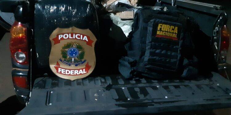 Polícia apreende carregamento de óculos vindo do Paraguai, pelo Rio Paraná