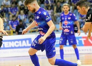 Daniel Feitosa, Pierre, Sacon, Jaison e Trentin renovam contrato com o Foz Cataratas