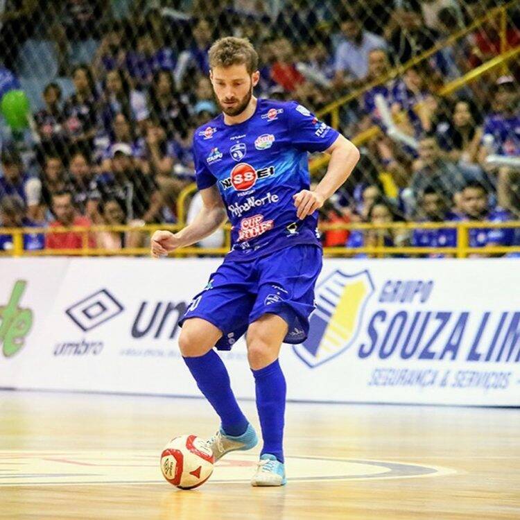 Daniel Feitosa, Pierre, Sacon, Jaison e Trentin renovam contrato com o Foz Cataratas