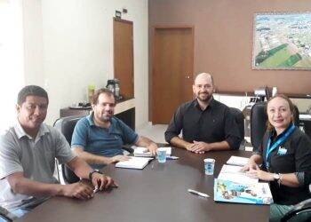 Asfaltamento nos municípios lindeiros ao Lago de Itaipu vai continuar