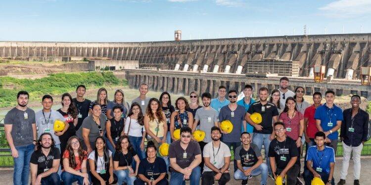 Nova turma de estagiários chega à Itaipu