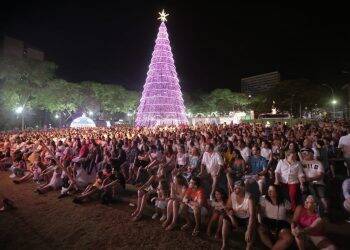 Show da Virada atrai grande público à Praça da Paz