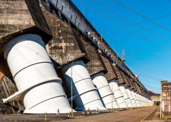 Produção de Itaipu em 2019 daria para abastecer o mundo todo por um dia e seis horas