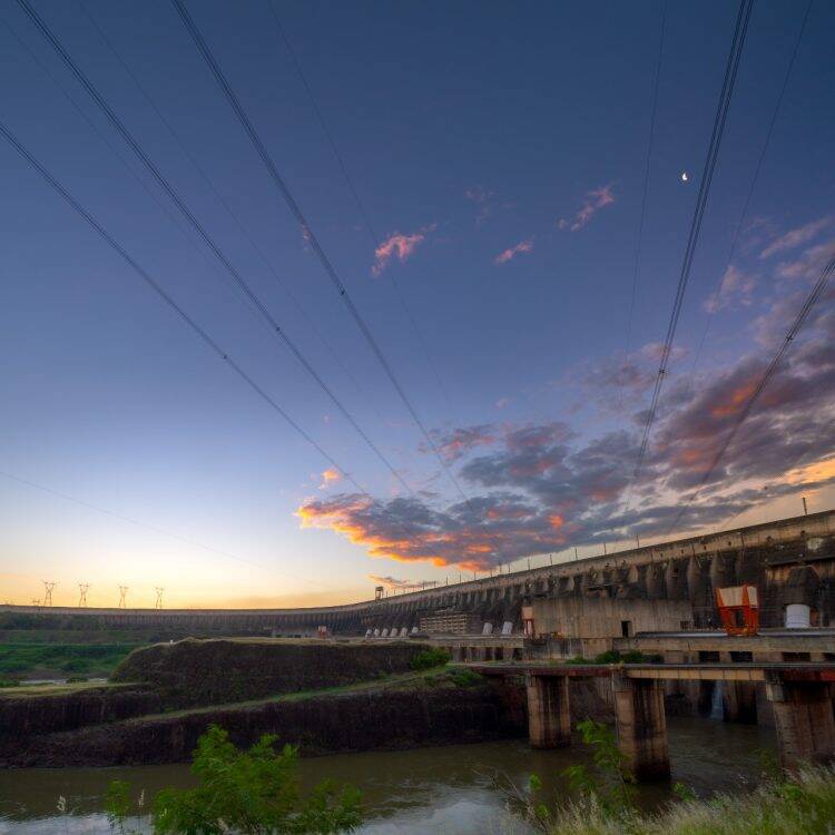 Produção de Itaipu em 2019 daria para abastecer o mundo todo por um dia e seis horas