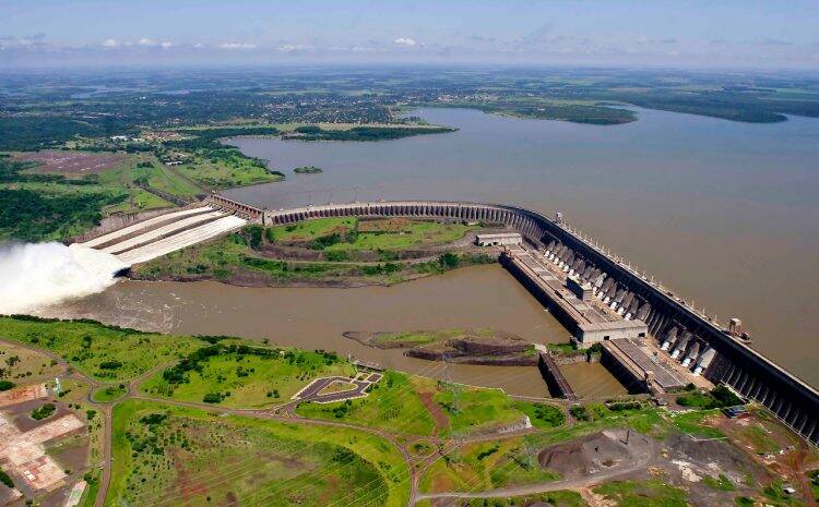 Produção de Itaipu em 2019 daria para abastecer o mundo todo por um dia e seis horas
