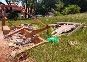 Ponto destruído desde o dia 21 de dezembro ainda não foi consertado