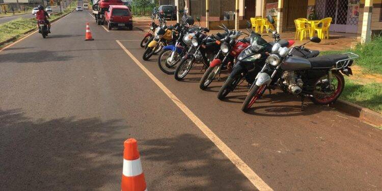 Blitze da Guarda Municipal, Foztrans e Polícia Militar apreende mais de 40 veículos