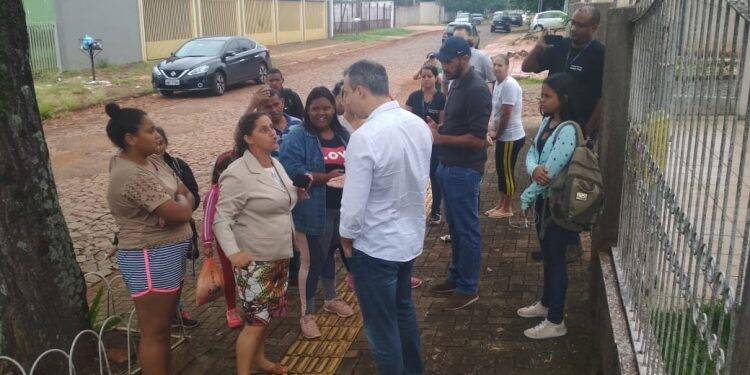 Pais protestam contra mudança no Transporte Escolar em Foz