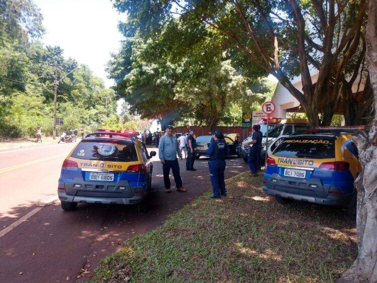 Blitz na prainha de Três Lagoas fiscaliza 100 veículos e 10 são apreendidos