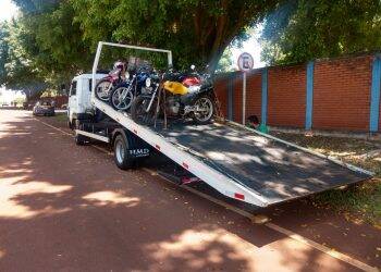 Blitz na prainha de Três Lagoas fiscaliza 100 veículos e 10 são apreendidos