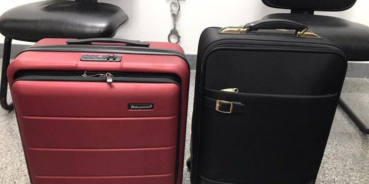 Paraguaio é preso em flagrante no aeroporto em Foz com 2kg de cocaína