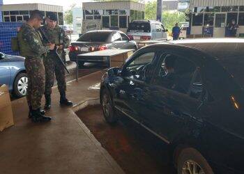 Exército intensifica patrulhamento da fronteira em Foz do Iguaçu