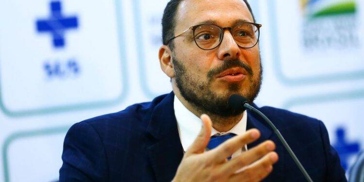 Ministério da Saúde afasta suspeita de casos de coronavírus no Brasil