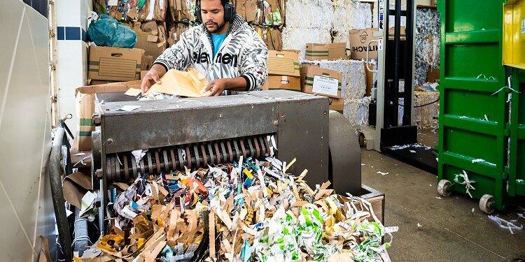Itaipu repassa à Coaafi 87 toneladas de recicláveis em 2019