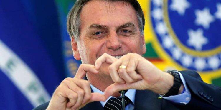 Bolsonaro vai aos EUA para tentar trazer fabricante de veículos elétricos ao Brasil