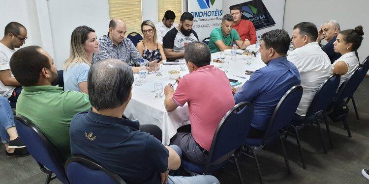 Sindhotéis cobra da prefeitura sistema de logística reversa de garrafas de vidro