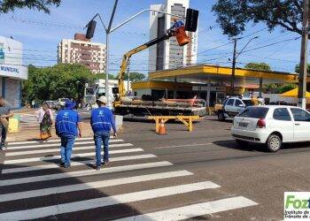 Semáforo entre a JK e Bartolomeu de Gusmão entrará em funcionamento nos próximos dias