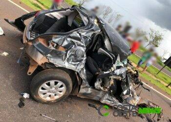 Grave acidente entre ônibus e carro é registrado na BR-277 em Matelândia