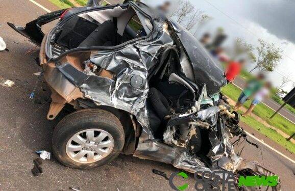 Grave acidente entre ônibus e carro é registrado na BR-277 em Matelândia