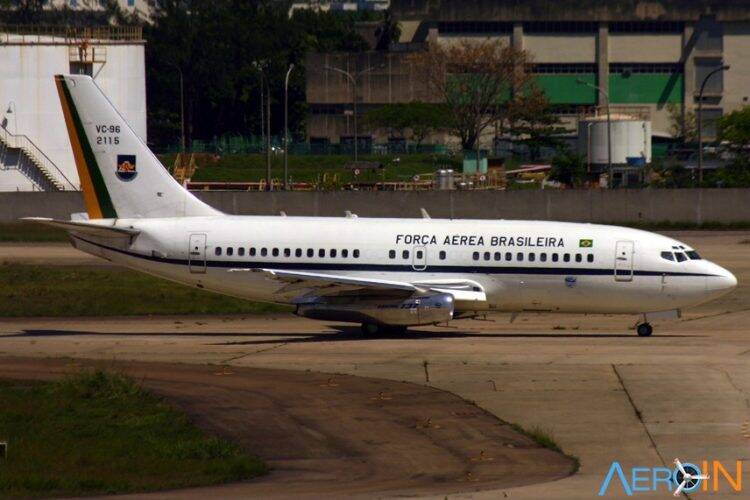 Ele já transportou 8 presidentes e o Papa! Conheça a história do avião próximo as Cataratas