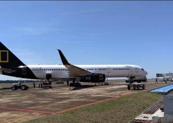 Avião da National Geografic chega à Foz do Iguaçu