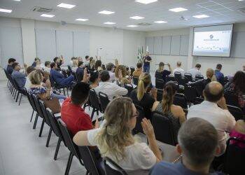 Quer ajuda para fazer sua empresa andar e decolar?