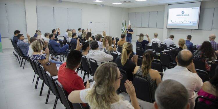 Quer ajuda para fazer sua empresa andar e decolar?