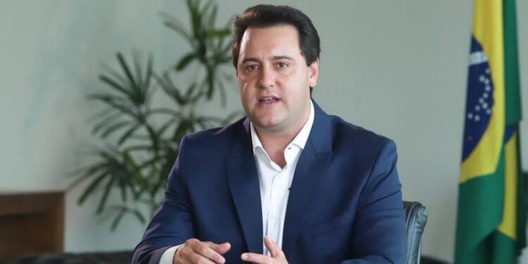 Ratinho diz que Governo Federal teria que garantir repasse de até 5 bilhões ao estado para cortar ICMS de combustíveis
