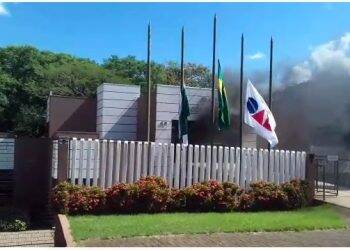 Sede da OAB em Foz do Iguaçu tem princípio de incêndio