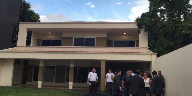 Iguaçuense é suspeito em morte de mãe e filha no Paraguai