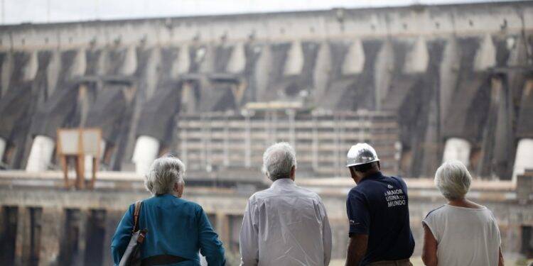 Itaipu recebe mais de 14 mil visitantes no feriado de Carnaval