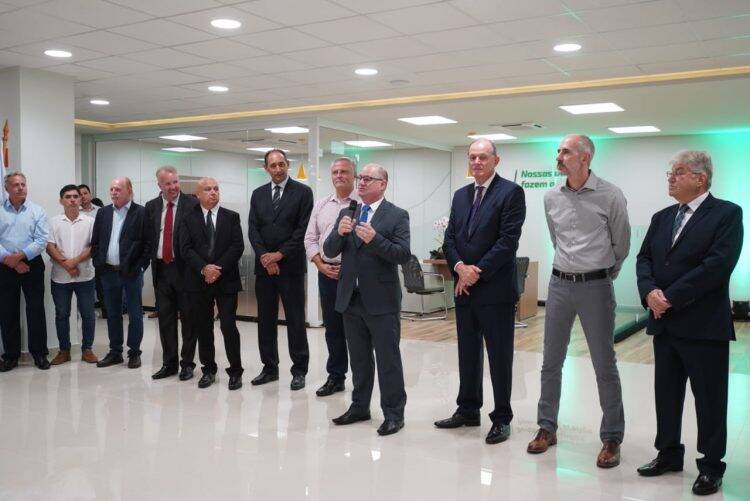 Novo prédio do Sicredi em Foz do Iguaçu já atende à população