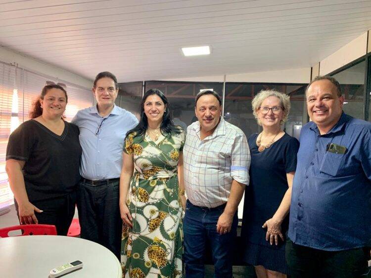 Hussein Bakri e presidente da Fundepar anunciam R$ 2 milhões para a educação de Foz do Iguaçu