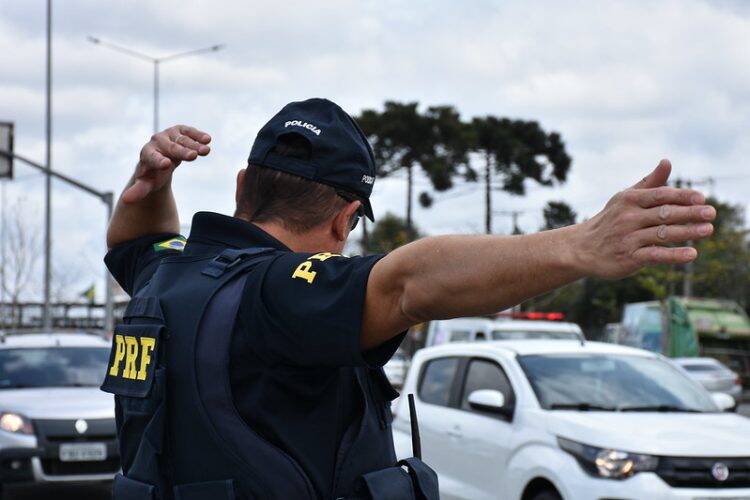 PRF inicia Operação Carnaval nesta sexta-feira (21)