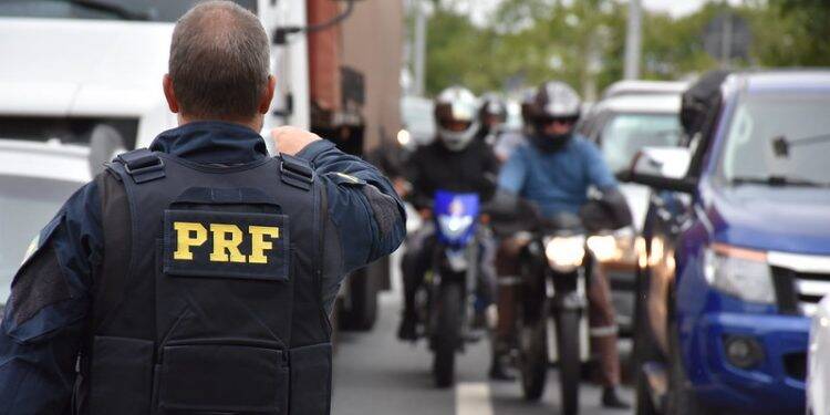 PRF inicia Operação Carnaval nesta sexta-feira (21)