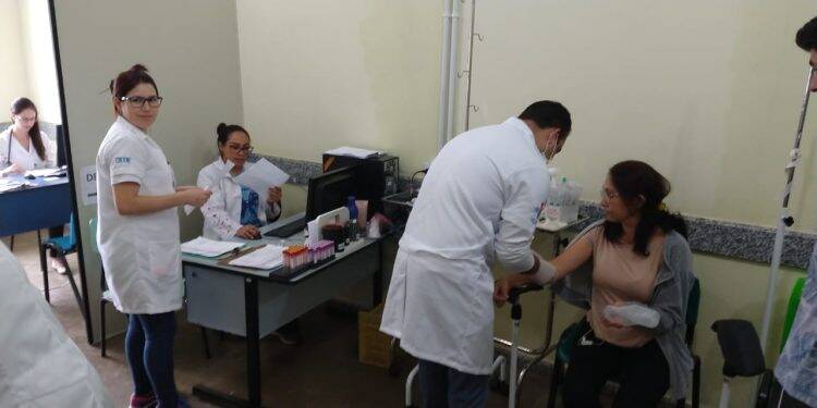 Foz tem quase 10 mil notificações para Dengue e pacientes lotam UPAs